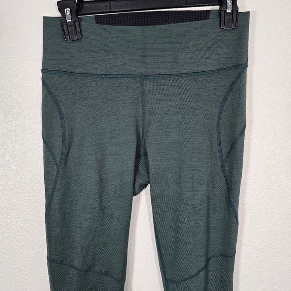 Outdoor Voices M Womens Warmup Legging 3/4 Length Hunter Green‎ - Picture 3 of 7